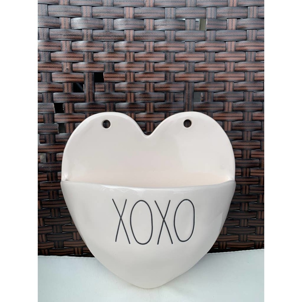 NWT Rae Dunn XoXo pot for plants